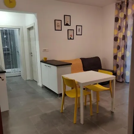 Apartment Grzalja-rozic