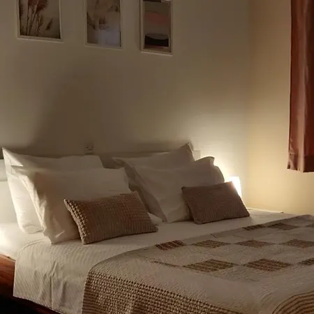 Grzalja-rozic Apartment